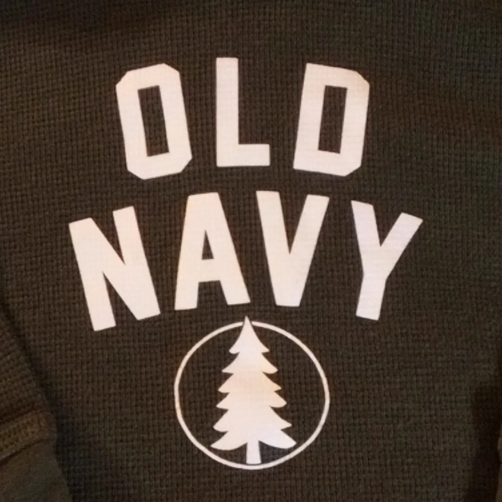 OLD NAVY 18-24 MONTHS PULL OVER